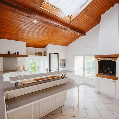 Aile Chateau De Saint-sarnin Pour 14 Personnes Avec Piscine Prázdninový dům Grisolles (Tarn-et-Garonne)