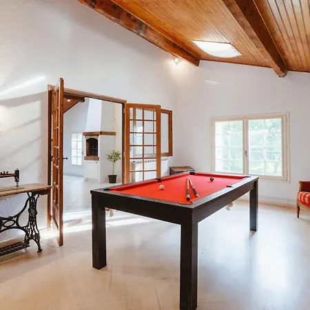 Aile Chateau De Saint-sarnin Pour 14 Personnes Avec Piscine Prázdninový dům