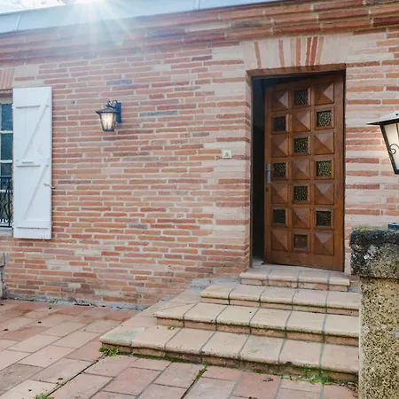 Aile Chateau De Saint-sarnin Pour 14 Personnes Avec Piscine