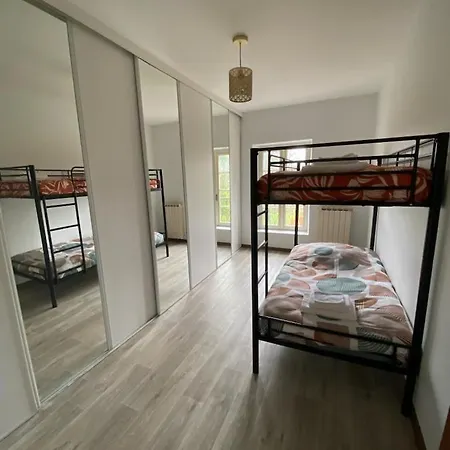 Aile Chateau De Saint-sarnin Pour 14 Personnes Avec Piscine