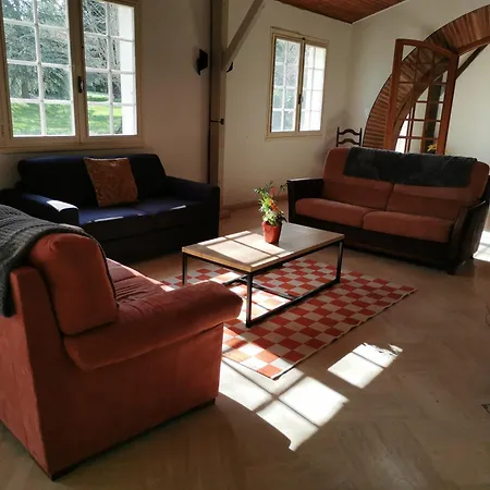 Ferienhaus Aile Chateau De Saint-sarnin Pour 14 Personnes Avec Piscine *