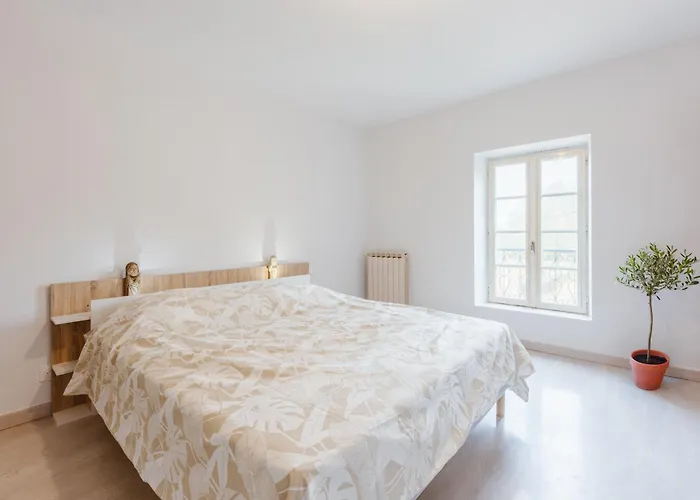 Aile Chateau De Saint-sarnin Pour 10 Personnes Avec Piscine Grisolles (Tarn-et-Garonne)